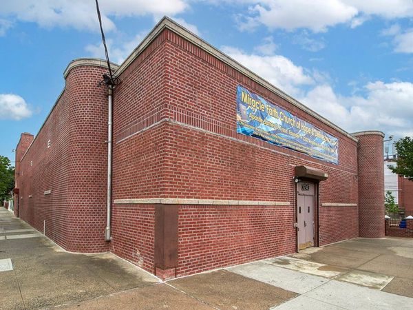 3243 Ampere Avenue, Bronx, NY 10465