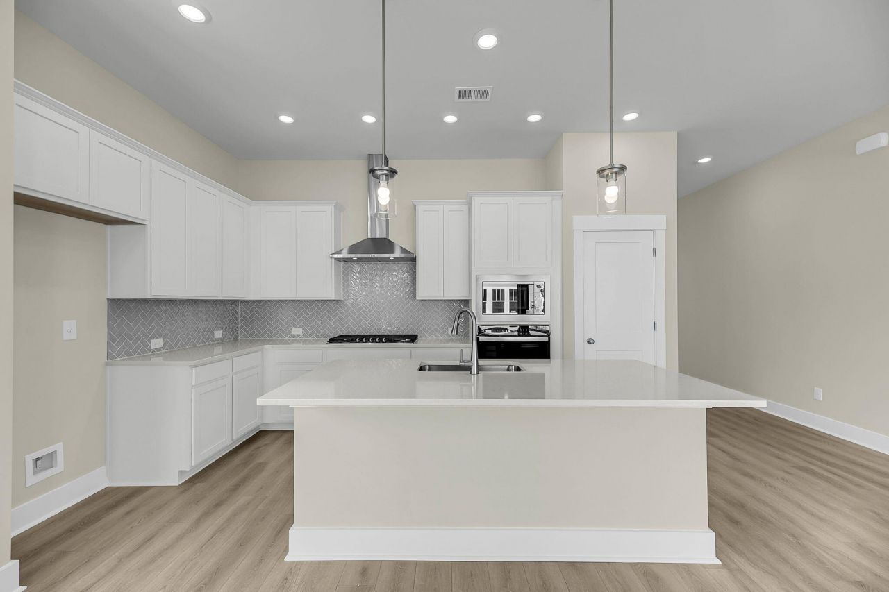 338 Trailmore Lane Photo 9