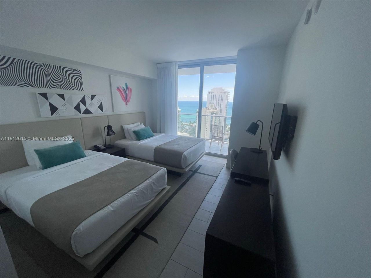 4010 S Ocean Dr, Unit R1705, Hollywood, FL 33019 Photo