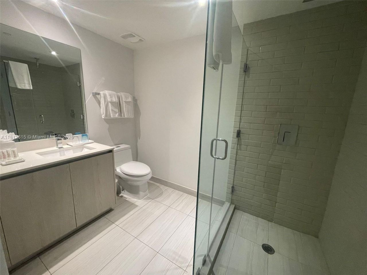 4010 S Ocean Dr, Unit R1705, Hollywood, FL 33019 Photo