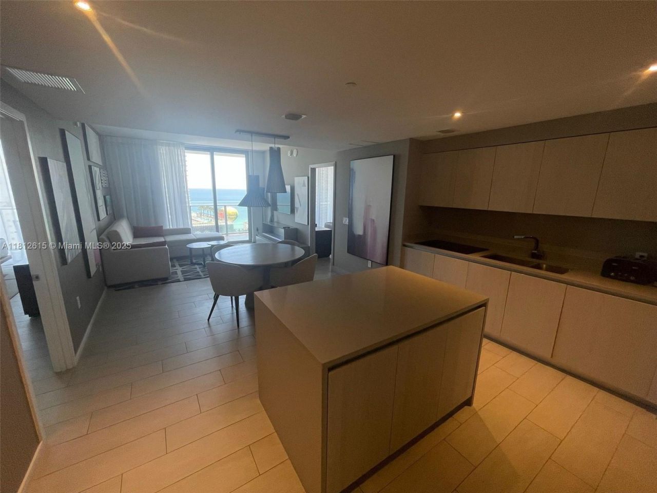 4010 S Ocean Dr, Unit R1705, Hollywood, FL 33019 Photo