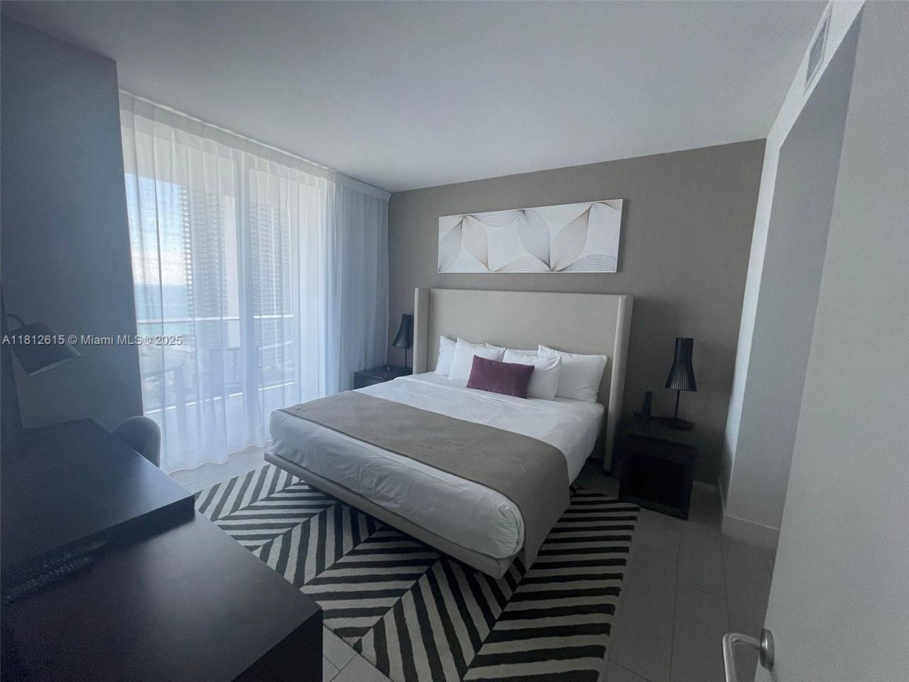 4010 S Ocean Dr, Unit R1705, Hollywood, FL 33019 Photo