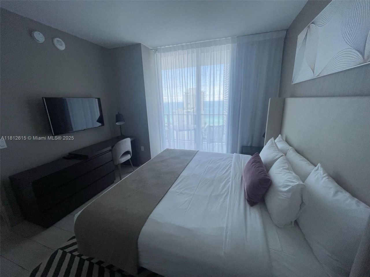 4010 S Ocean Dr, Unit R1705, Hollywood, FL 33019 Photo