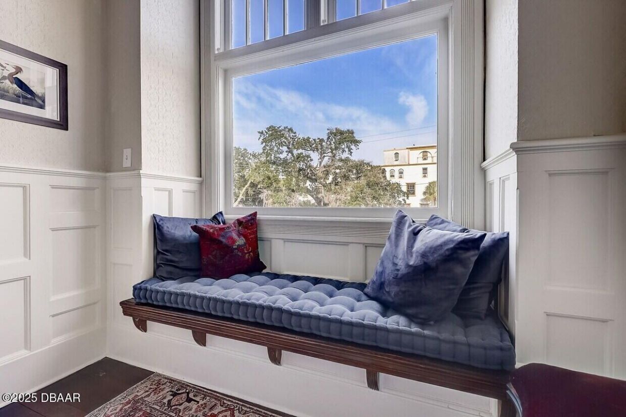 404 S Ridgewood Avenue, Daytona Beach, FL 32114 Photo