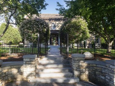 4649 E Lake Harriet Parkway, Minneapolis, MN 55419