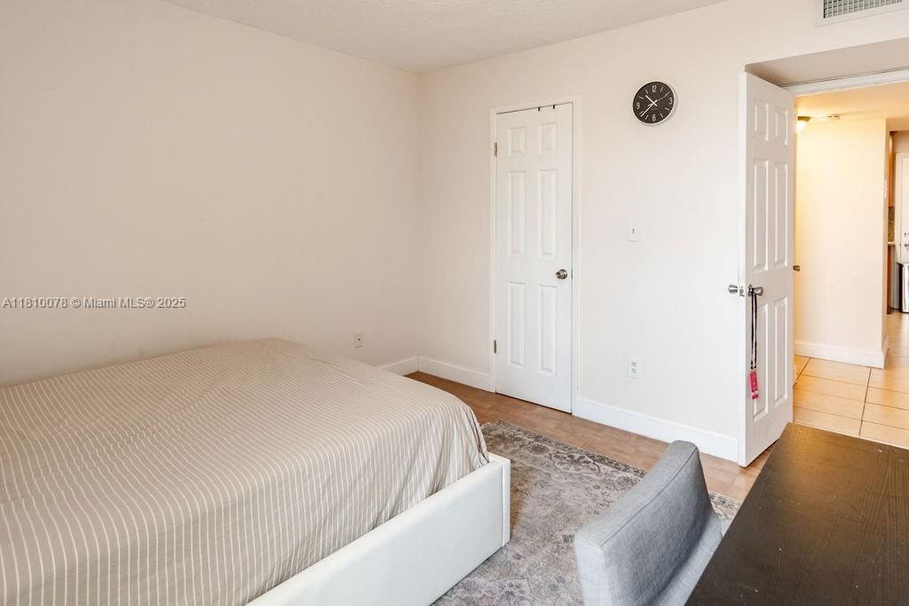 9110 Fontainebleau Blvd, Unit 502, Miami, FL 33172 Photo