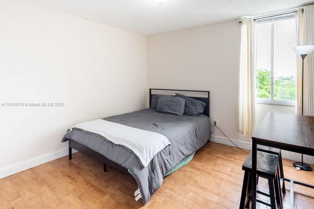 9110 Fontainebleau Blvd, Unit 502, Miami, FL 33172 Photo