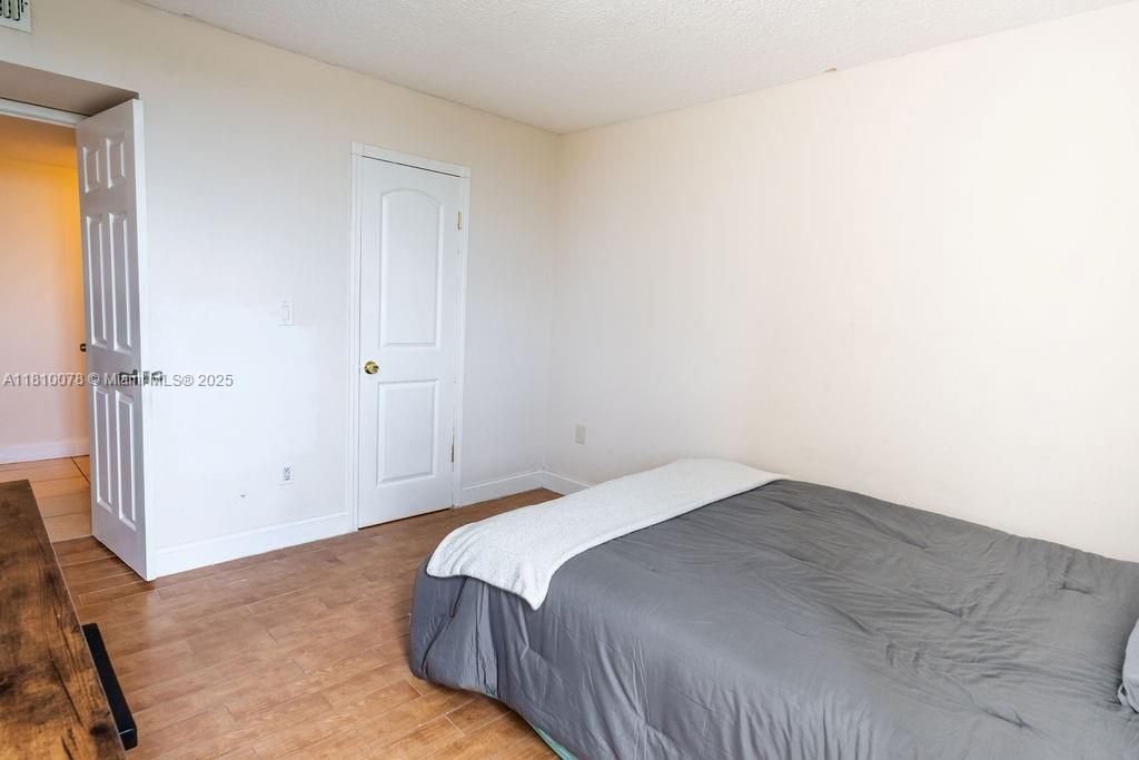 9110 Fontainebleau Blvd, Unit 502, Miami, FL 33172 Photo