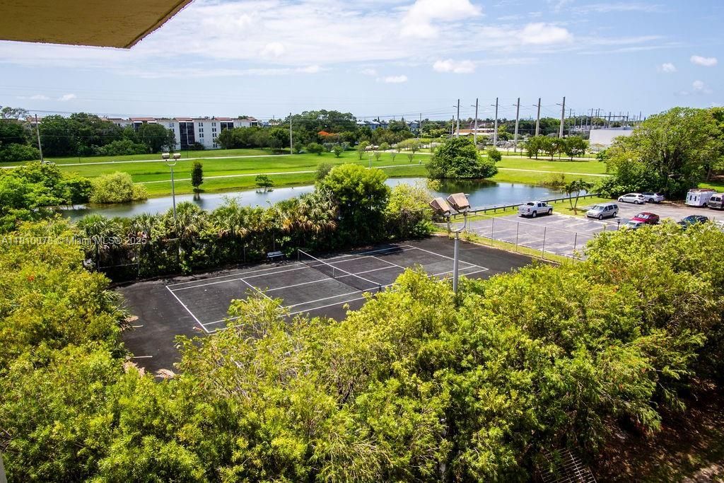 9110 Fontainebleau Blvd, Unit 502, Miami, FL 33172 Photo