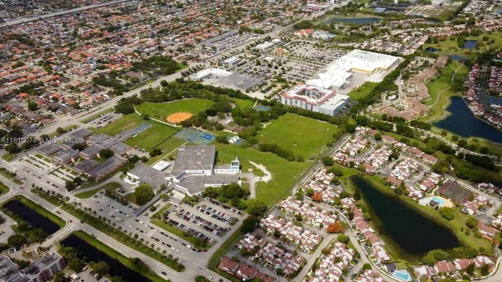 9110 Fontainebleau Blvd, Unit 502, Miami, FL 33172 Photo