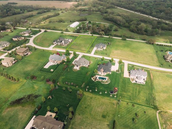 18425 S Pineprairie Drive, Mokena, IL 60448