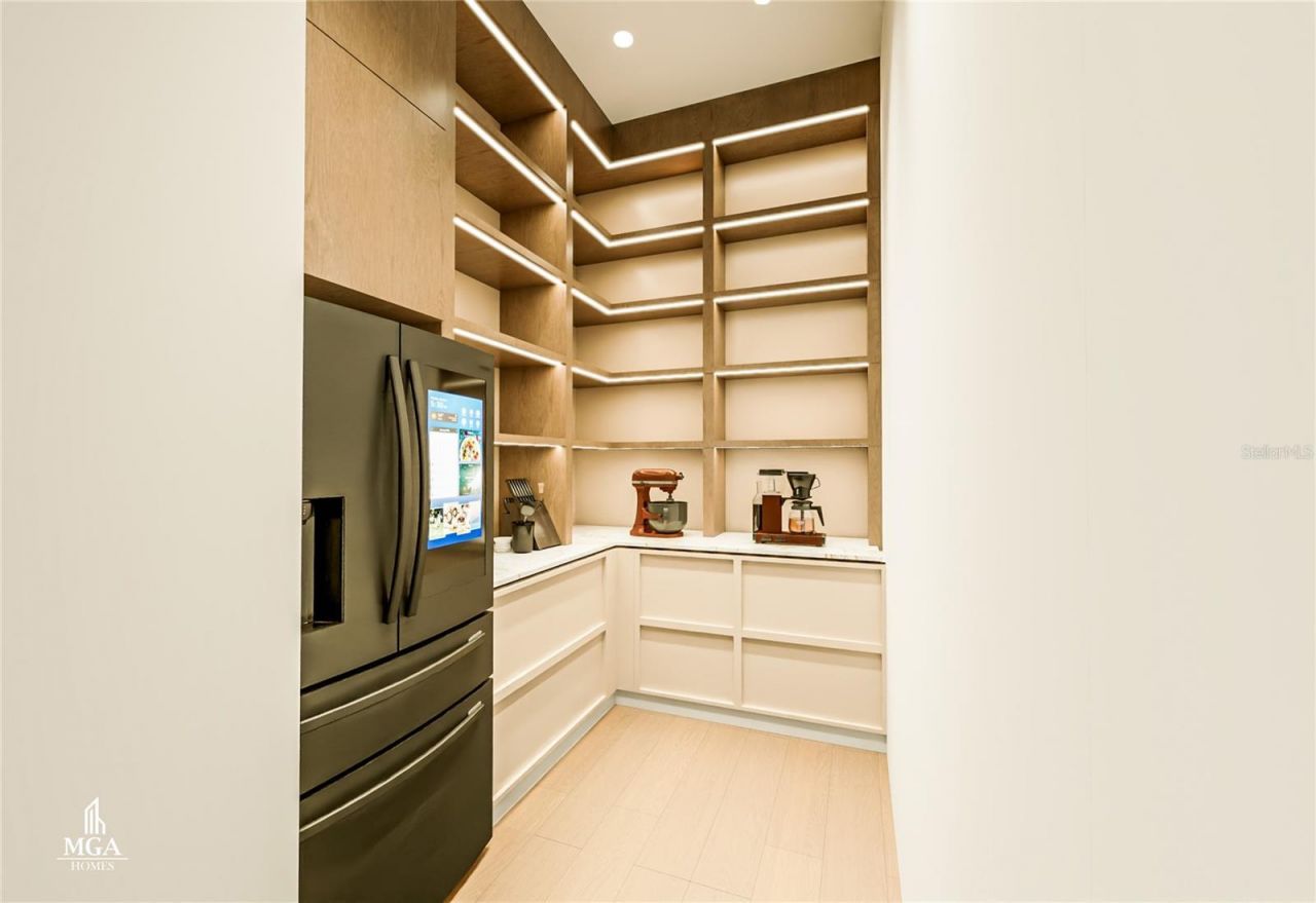 4103 W Knights Avenue, Tampa, FL 33611 Photo