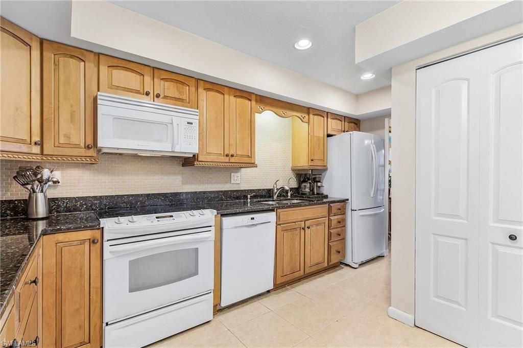 4406 Foremast Ct, Fort Myers, FL 33919 Photo