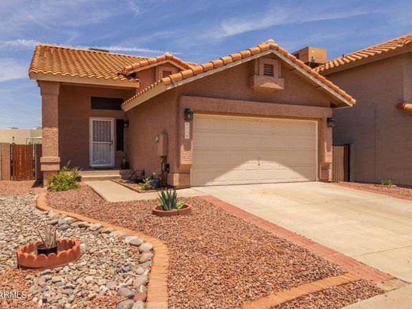4114 E MUIRWOOD Drive, Phoenix, AZ 85048