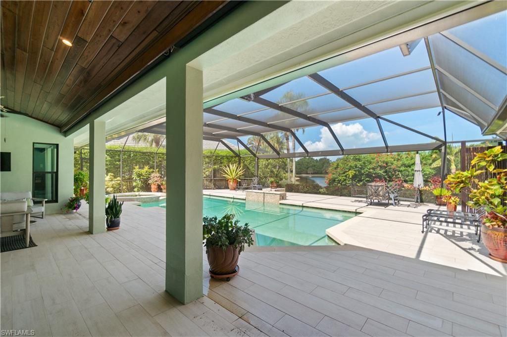 15311 Burnaby Dr, Naples, FL 34110 Photo