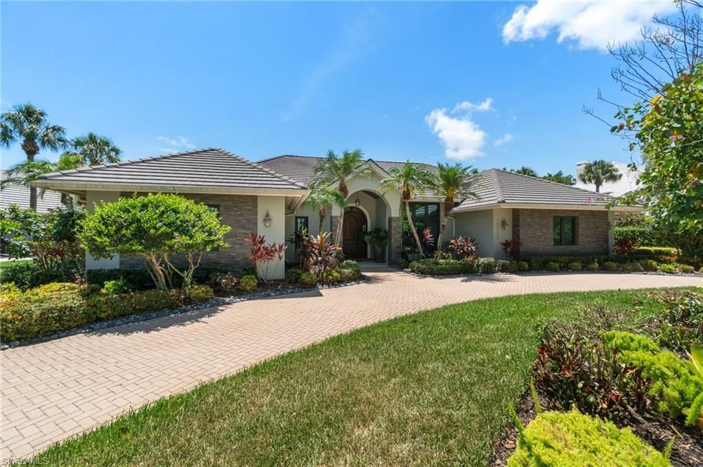 15311 Burnaby Dr, Naples, FL 34110 Photo