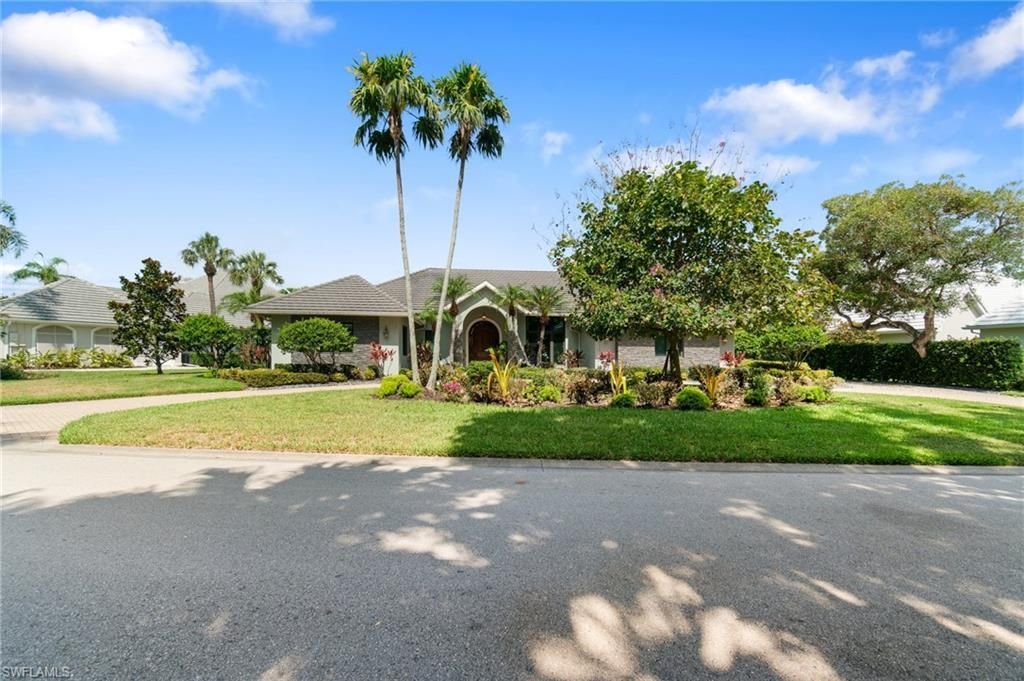 15311 Burnaby Dr, Naples, FL 34110 Photo