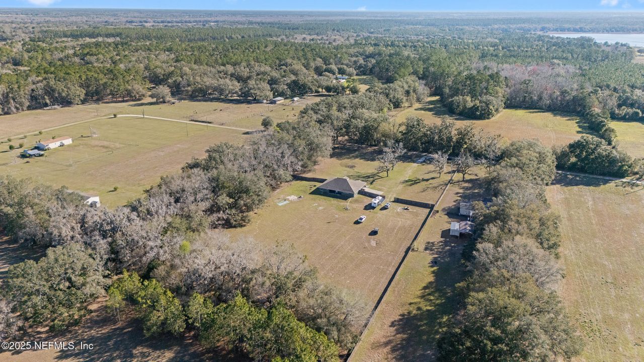 20536 NW 20th Terrace, Brooker, FL 32622 Photo