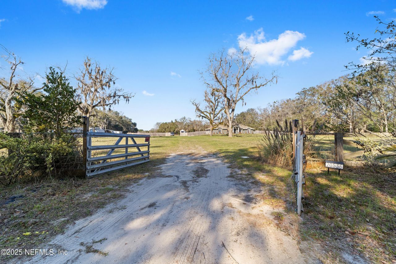 20536 NW 20th Terrace, Brooker, FL 32622 Photo