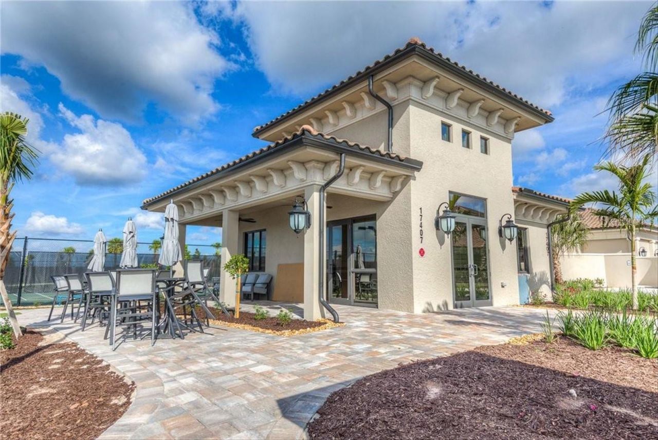 18028 Gawthrop Drive, Unit 303, Bradenton, FL 34211 Photo