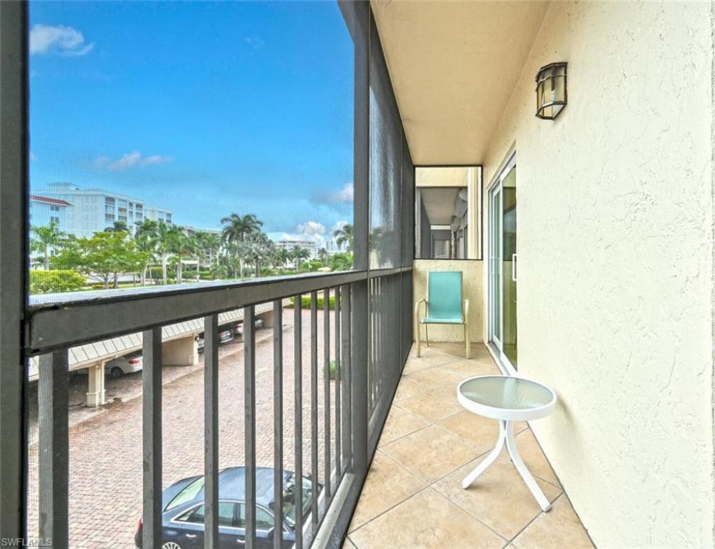 3200 Gulf Shore Blvd N, Unit 308, Naples, FL 34103 Photo
