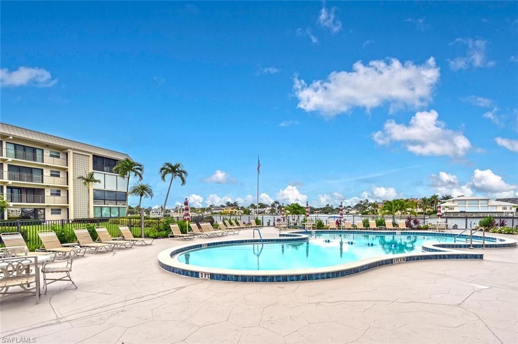 3200 Gulf Shore Blvd N, Unit 308, Naples, FL 34103 Photo