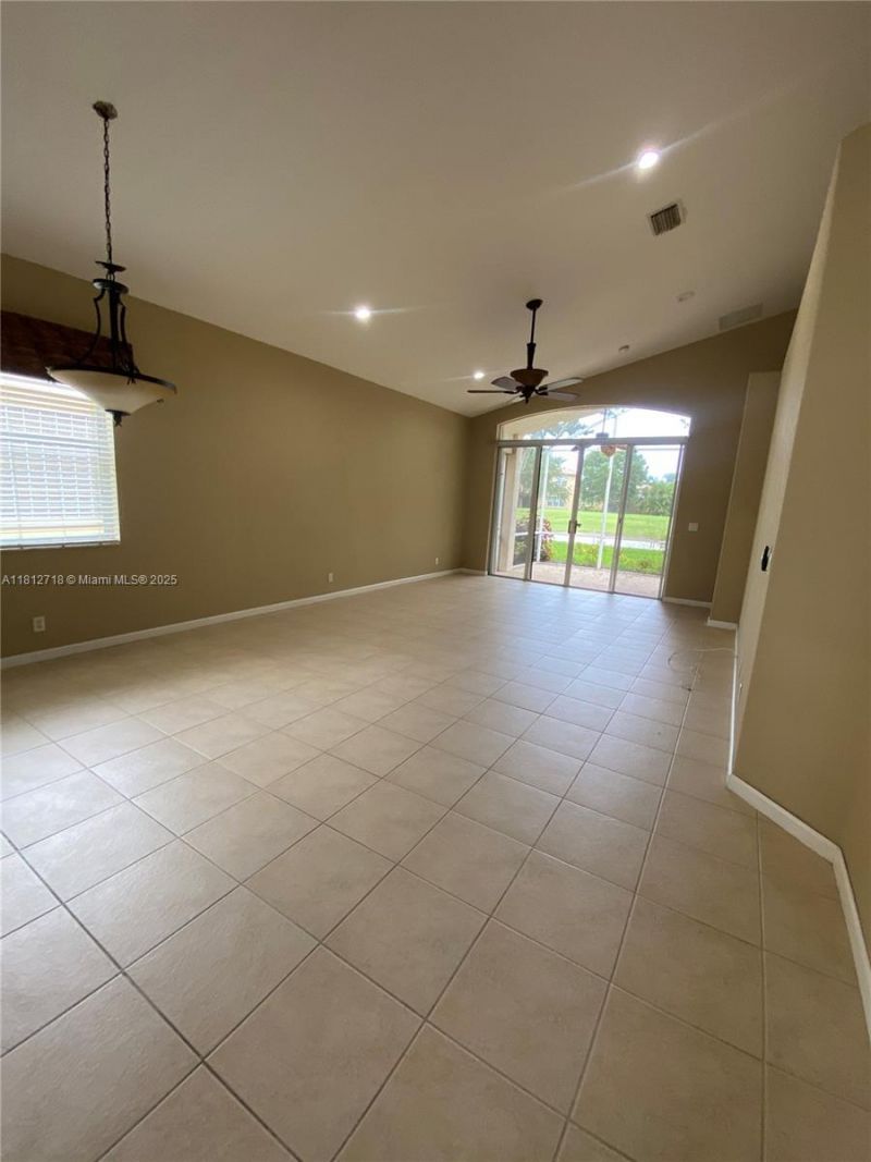 639 NW Stanford Ln, Unit 639, Port Saint Lucie, FL 34983 Photo