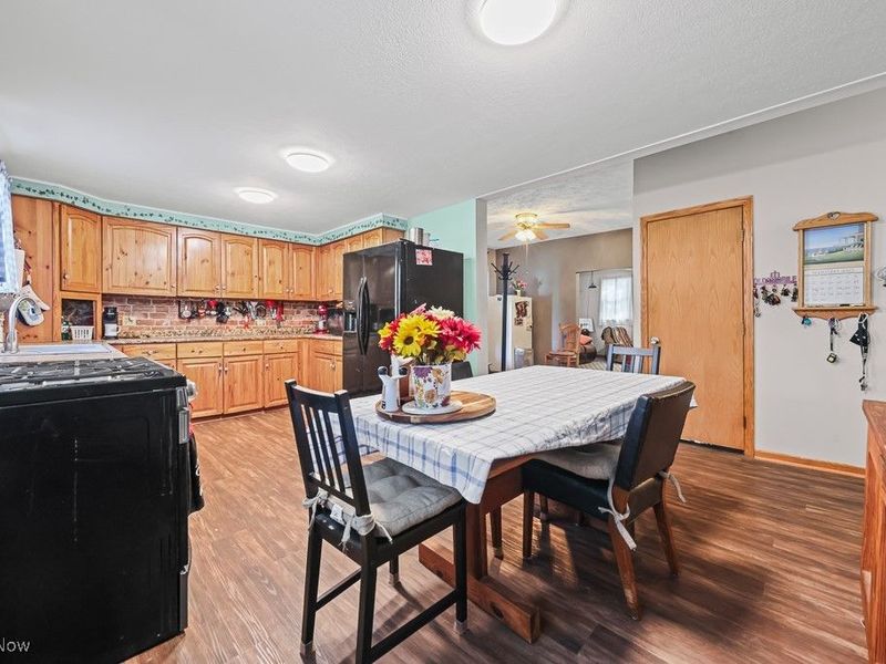 5869 Beechwood Avenue, Alliance, OH 44601 Photo 19