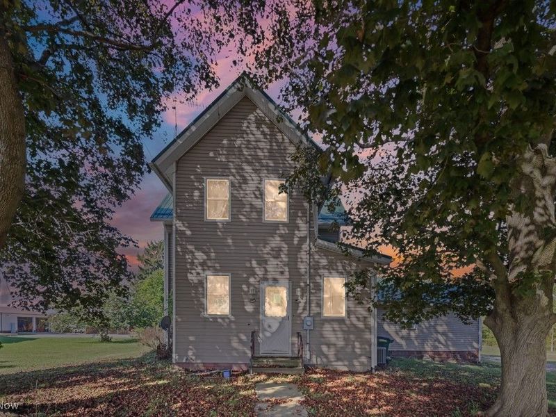 5869 Beechwood Avenue, Alliance, OH 44601 Photo 2