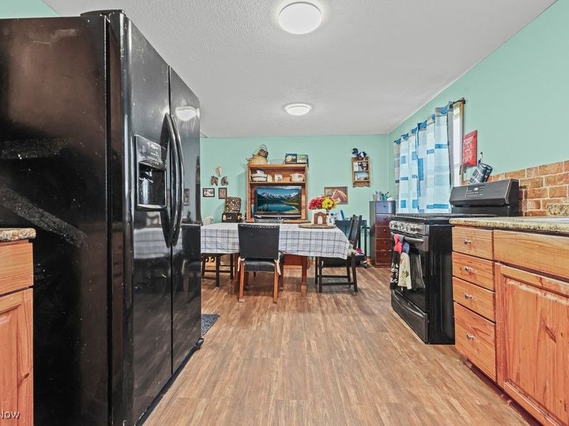 5869 Beechwood Avenue, Alliance, OH 44601 Photo 21