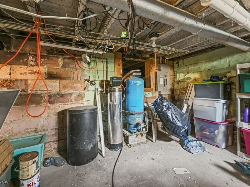 5869 Beechwood Avenue, Alliance, OH 44601 Photo 49