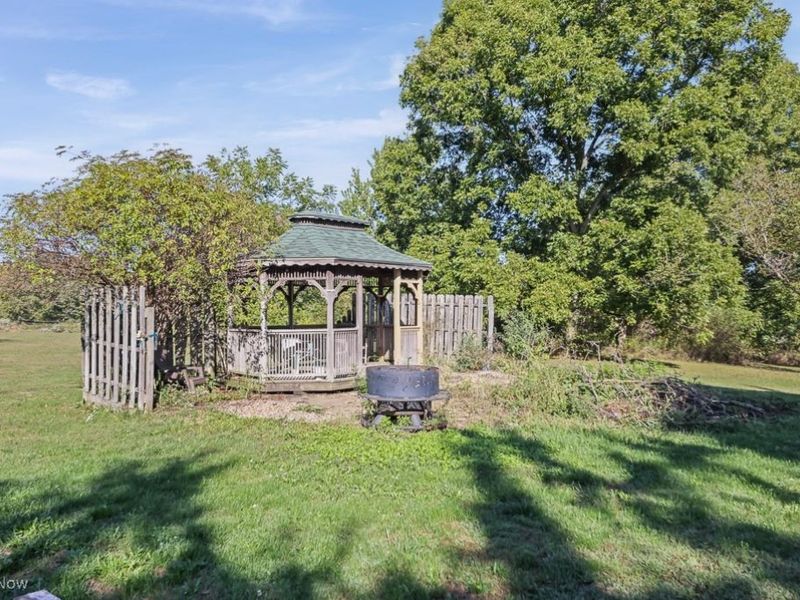 5869 Beechwood Avenue, Alliance, OH 44601 Photo 6