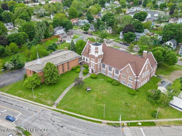 925 Backus Street, Jackson, MI 49202