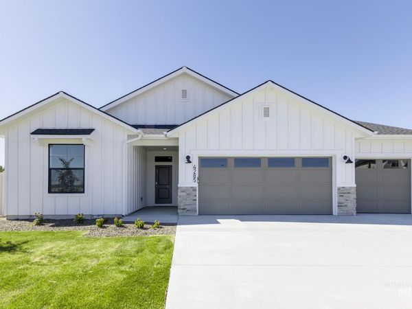 4285 E Woodmurra St, Meridian, ID 83642