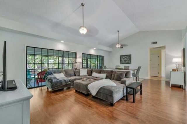 10510 SE Jupiter Narrows Drive, Hobe Sound, FL 33455 Photo