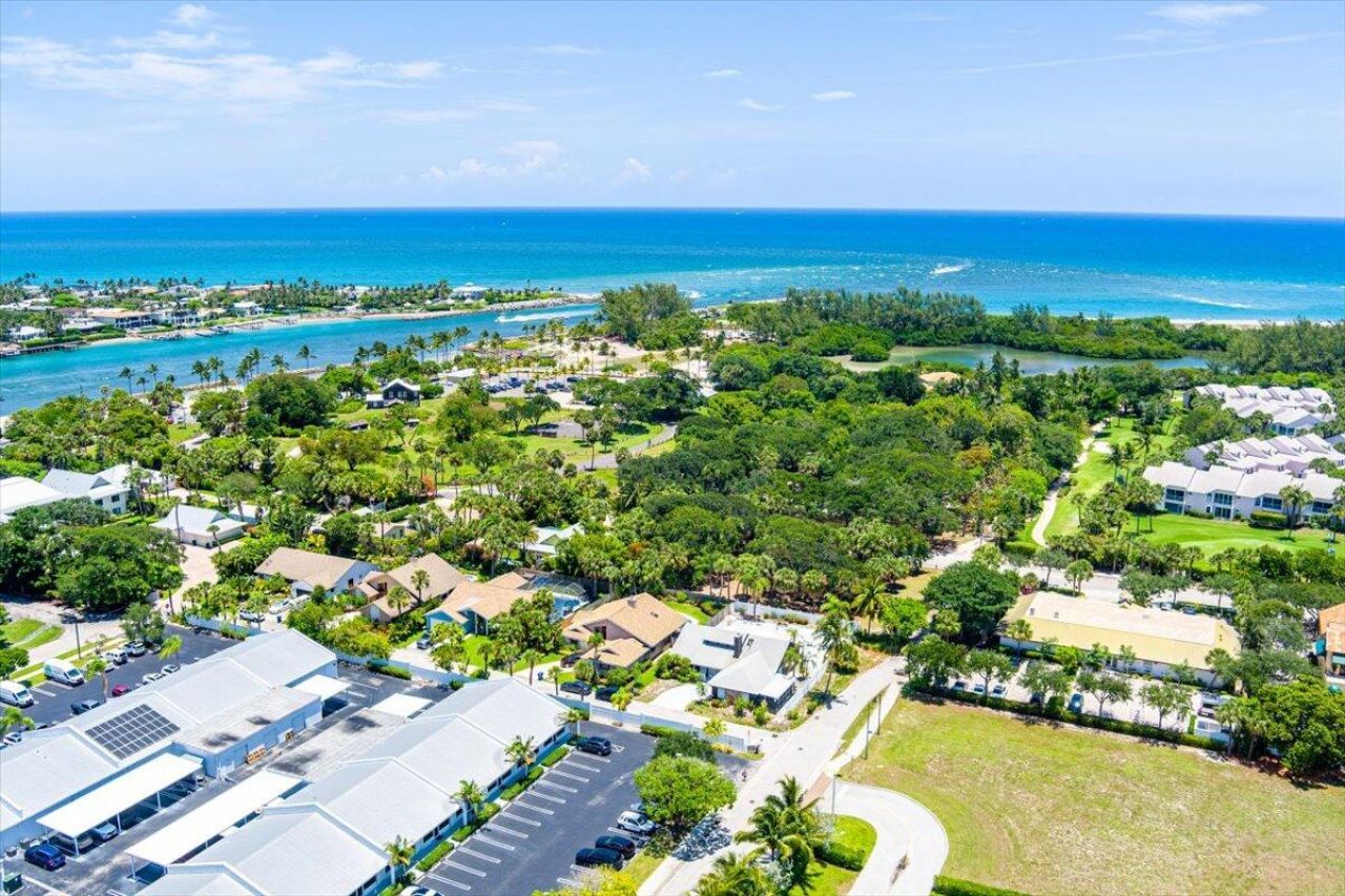 901 Sandy Oaks Drive, Jupiter, FL 33477 Photo