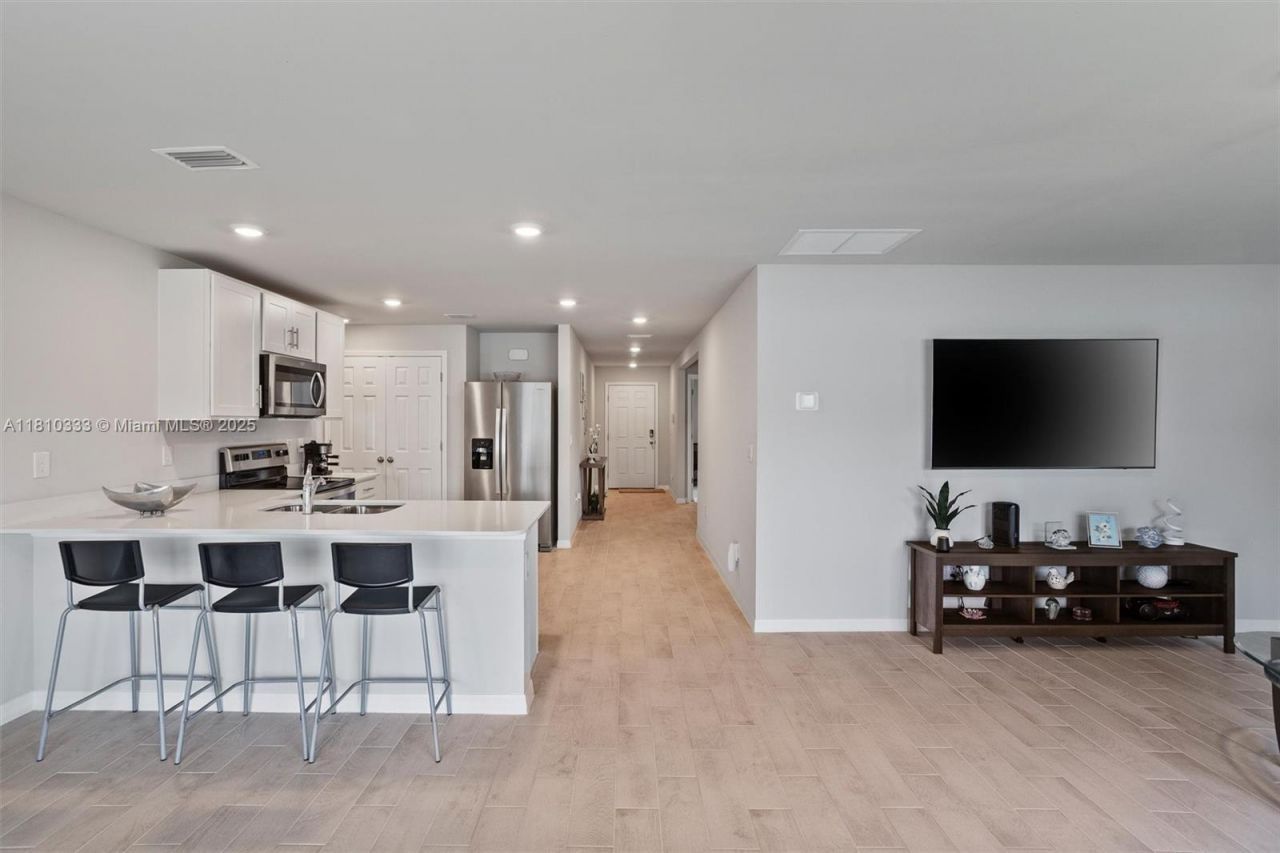 3021 June Circle, Labelle, FL 33935 Photo