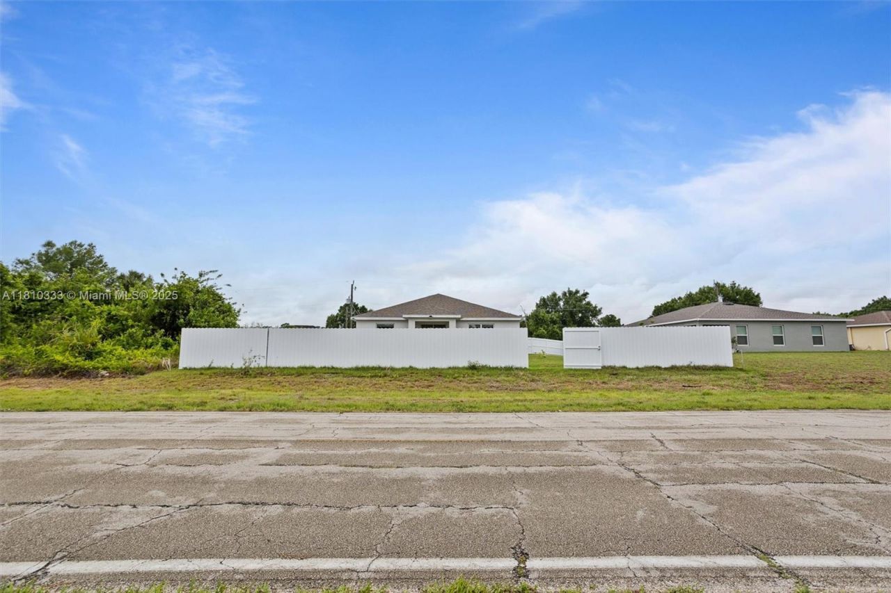 3021 June Circle, Labelle, FL 33935 Photo