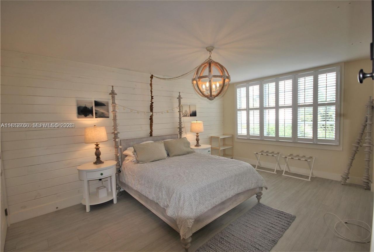 5161 Collins Ave, Unit 315, Miami Beach, FL 33140 Photo