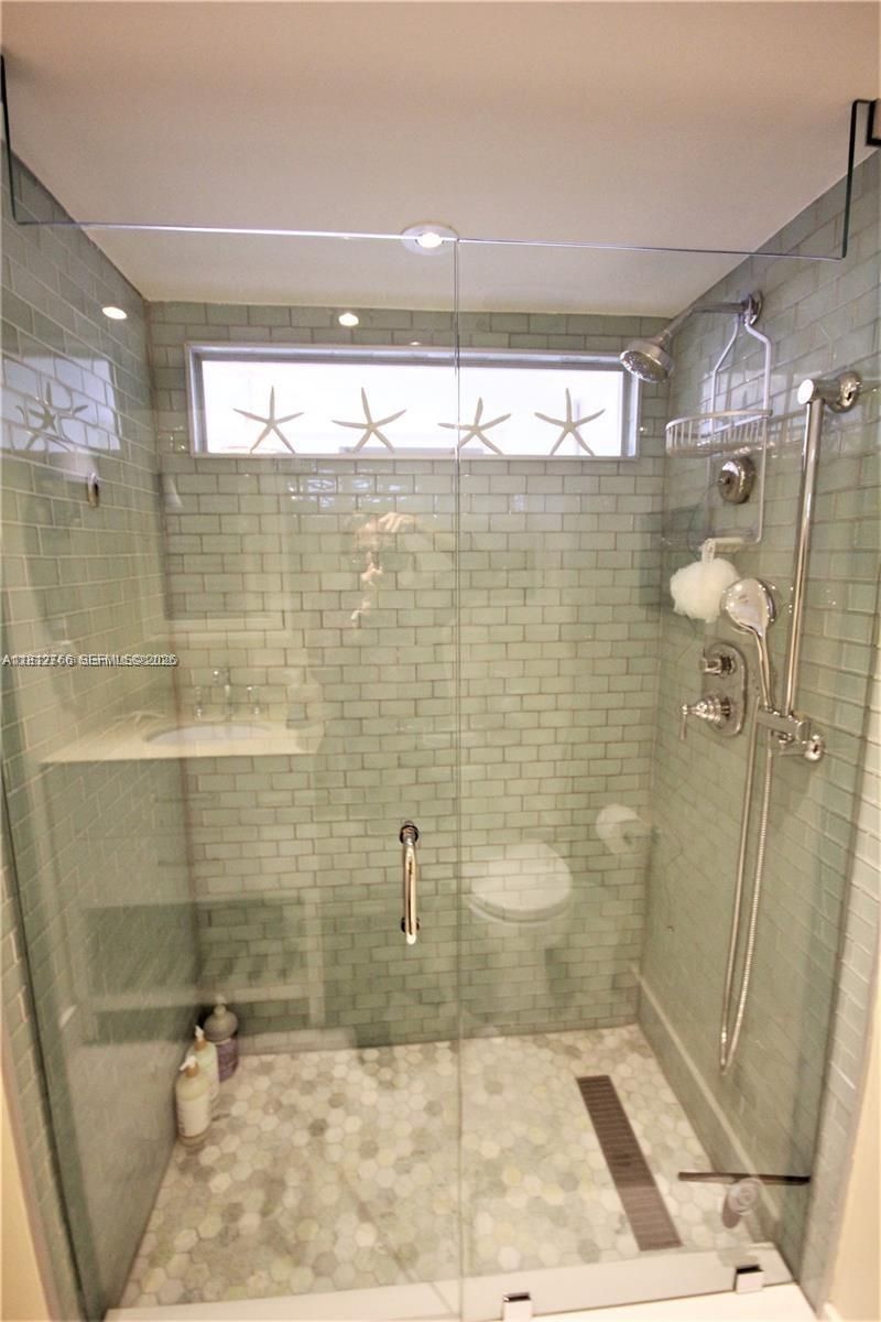 5161 Collins Ave, Unit 315, Miami Beach, FL 33140 Photo