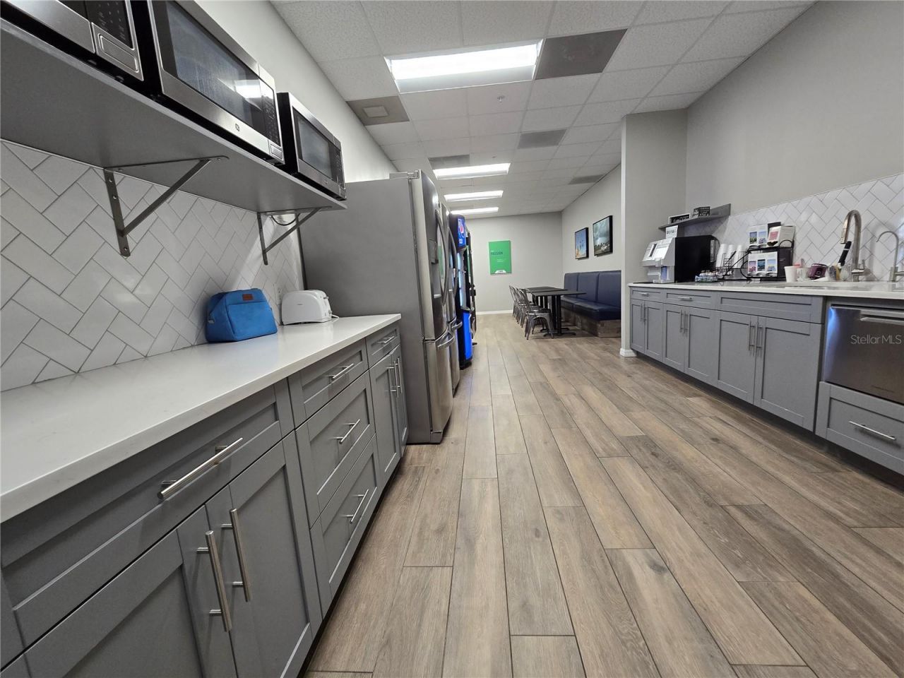 255 Pine Avenue N, Oldsmar, FL 34677 Photo