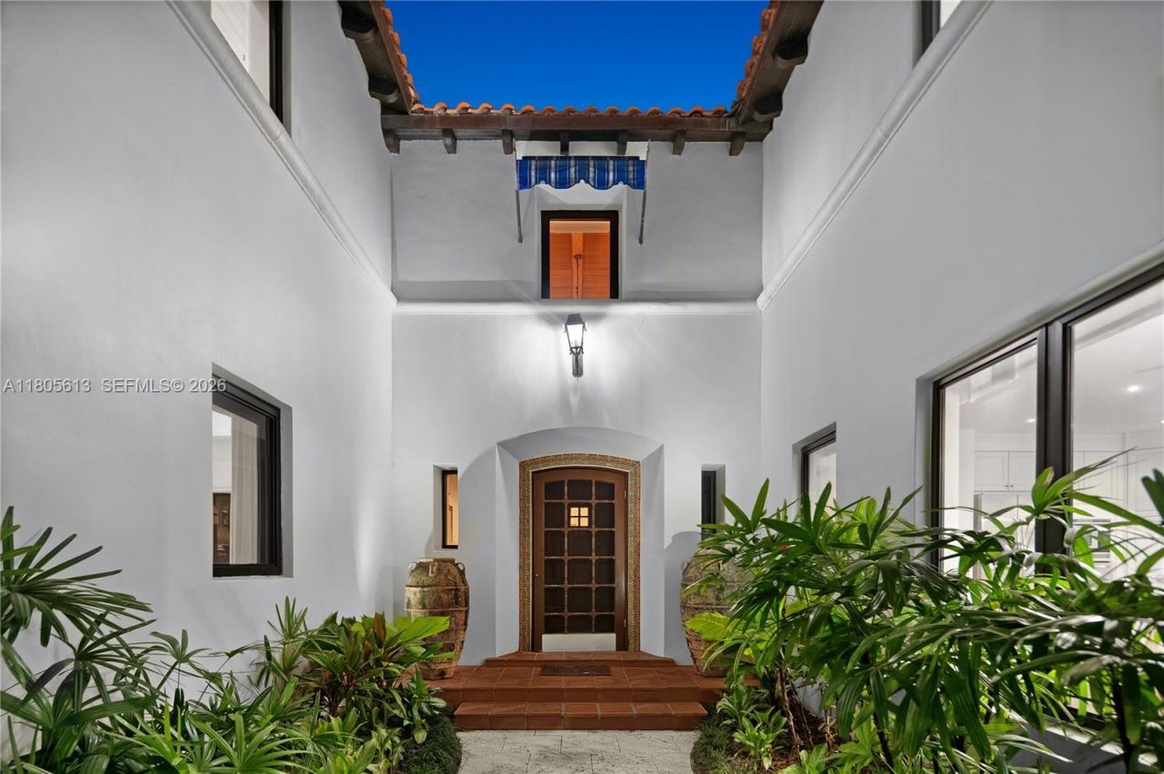 56 S Hibiscus Dr, Miami Beach, FL 33139 Photo