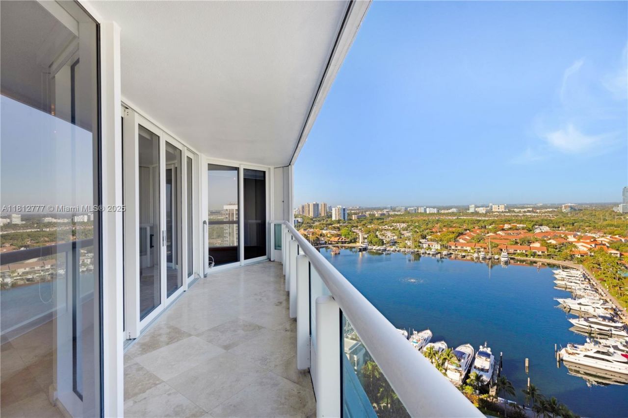 21055 Yacht Club Dr, Unit 2104, Aventura, FL 33180 Photo