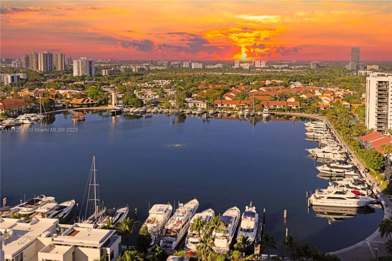 21055 Yacht Club Dr, Unit 2104, Aventura, FL 33180 Photo