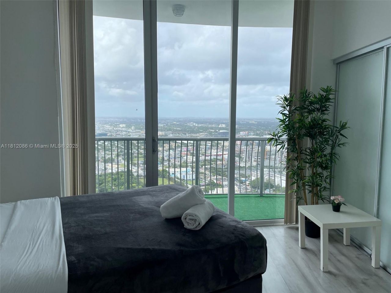 1750 N Bayshore Dr, Unit 5615, Miami, FL 33132 Photo