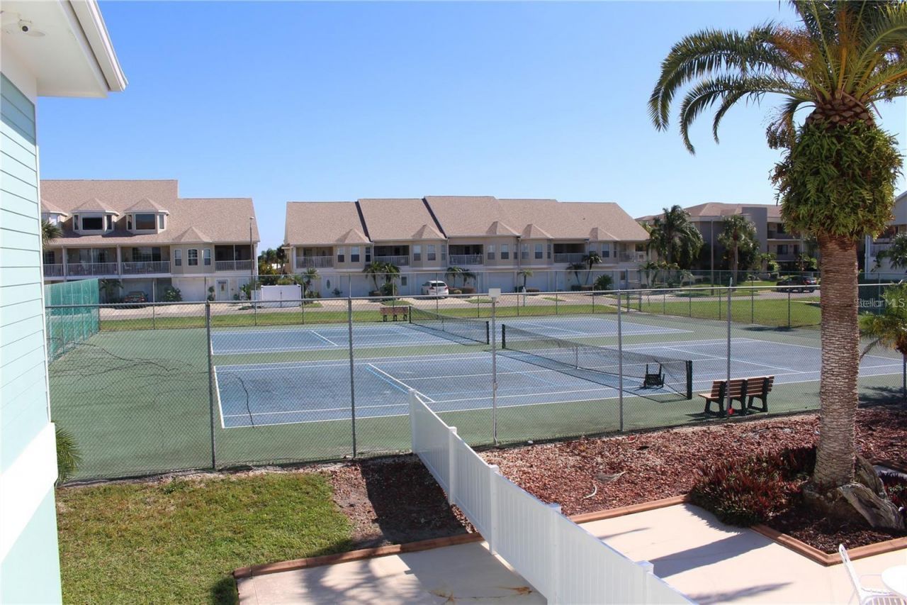 4557 Harborpointe Drive, Port Richey, FL 34668 Photo