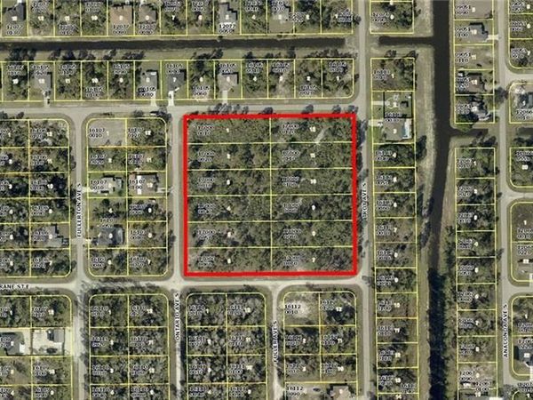 827 Ontario AVE S, LEHIGH ACRES, FL 33974