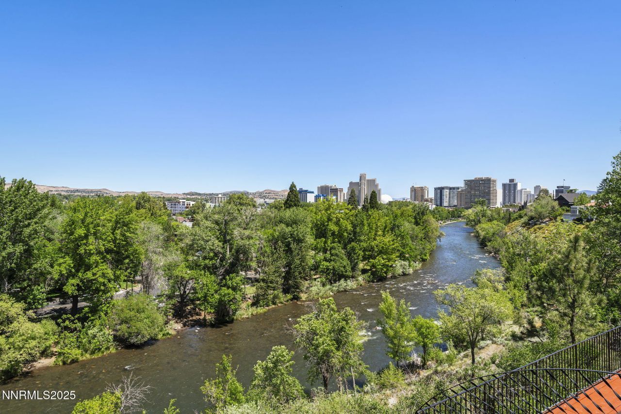 745 California Avenue, Reno, NV 89509 Photo