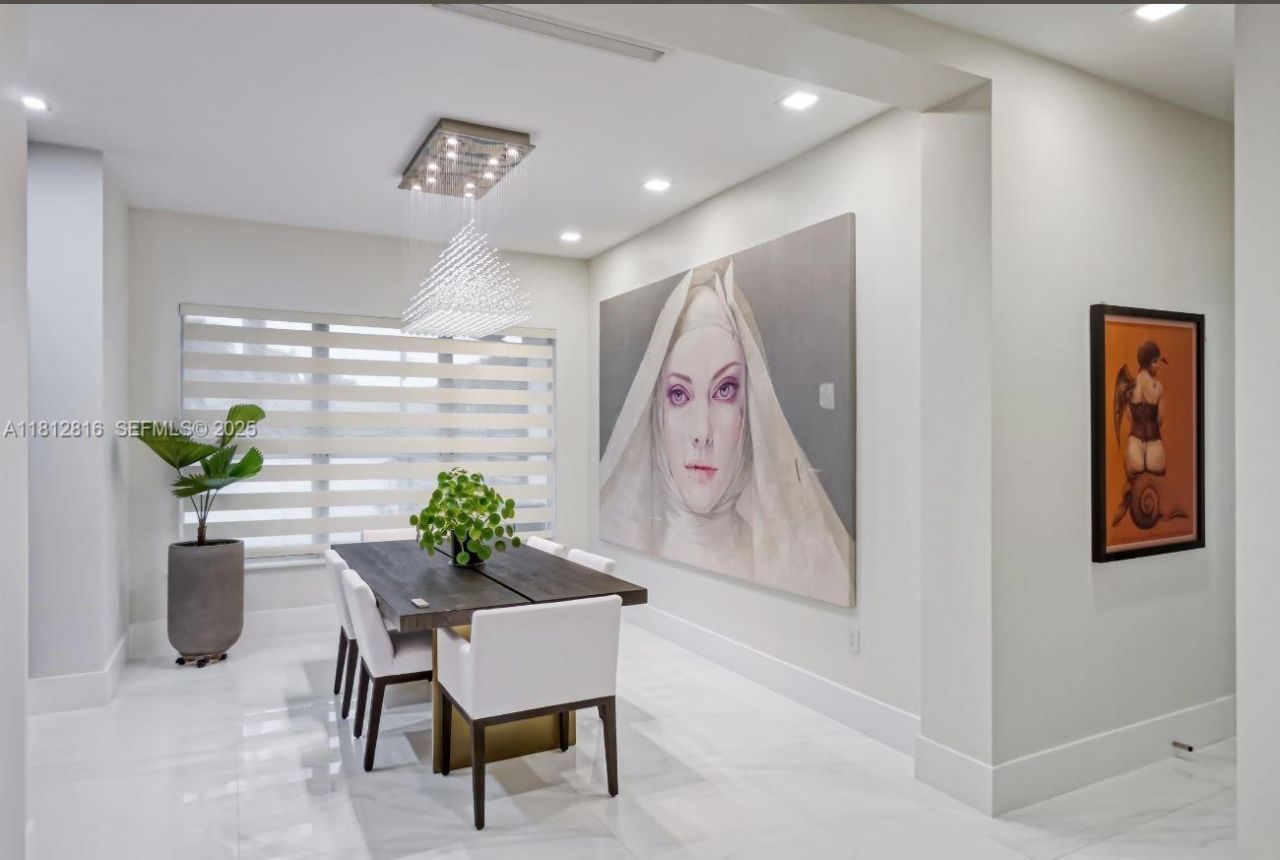 11390 SW 30th St, Miami, FL 33165 Photo