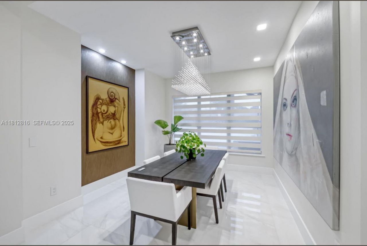 11390 SW 30th St, Miami, FL 33165 Photo